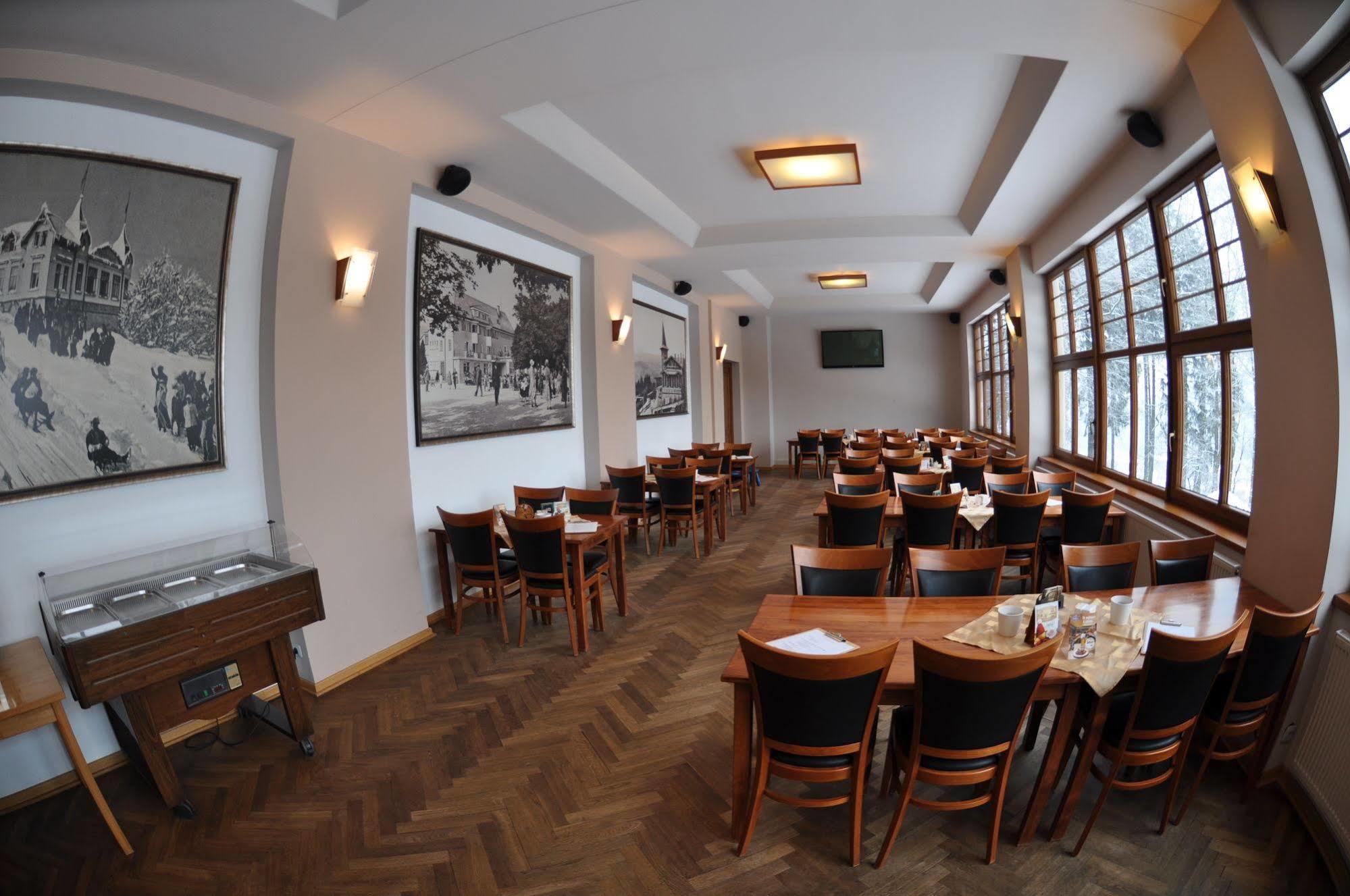 Parkhotel Smrzovka ภายนอก รูปภาพ